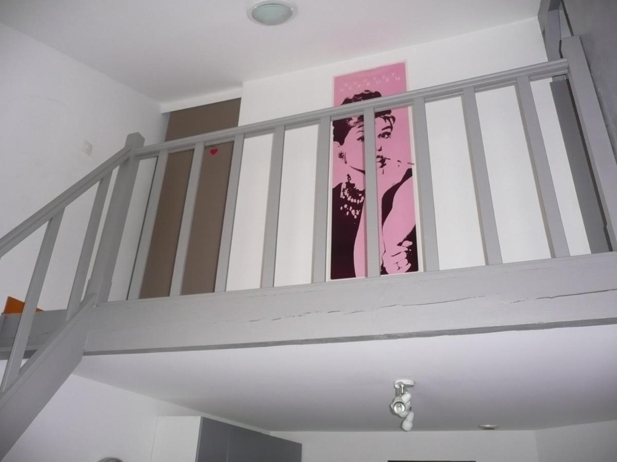 Appartement T3 Tout Confort En Duplex A 20Mn A Pied Du Centre-Ville Avec Tv Et Wifi La Rochelle  Exterior photo