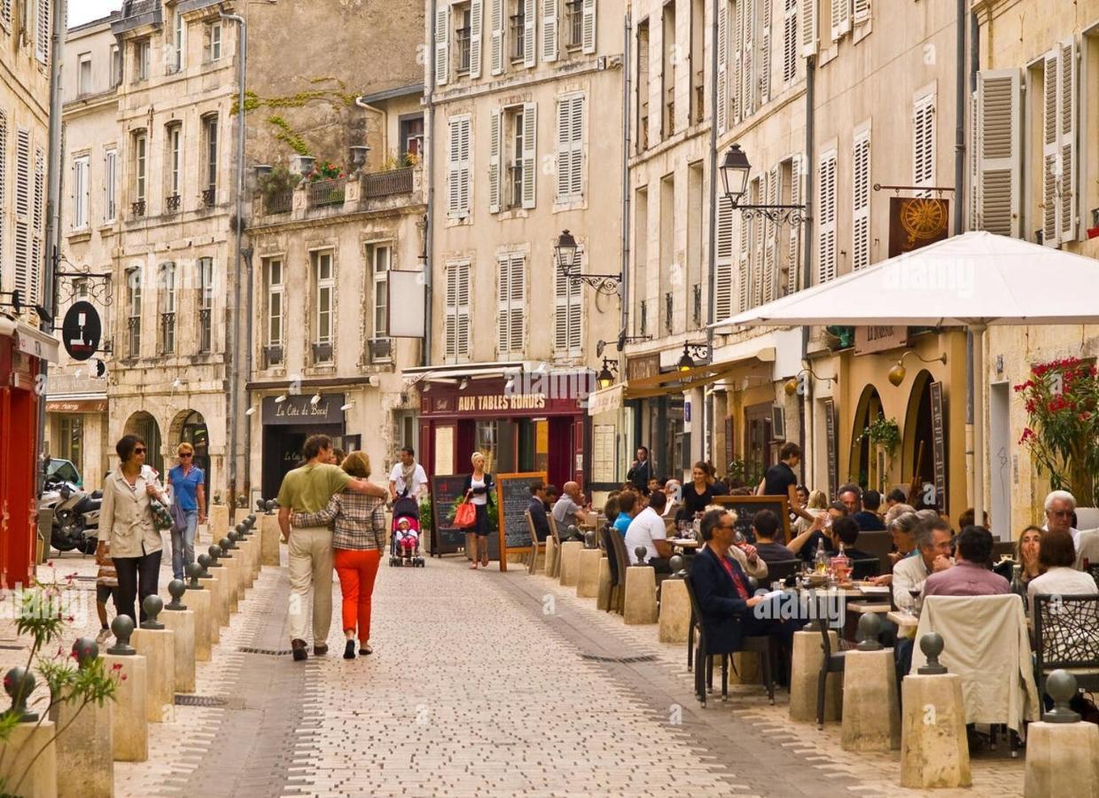 Appartement T3 Tout Confort En Duplex A 20Mn A Pied Du Centre-Ville Avec Tv Et Wifi La Rochelle  Exterior photo