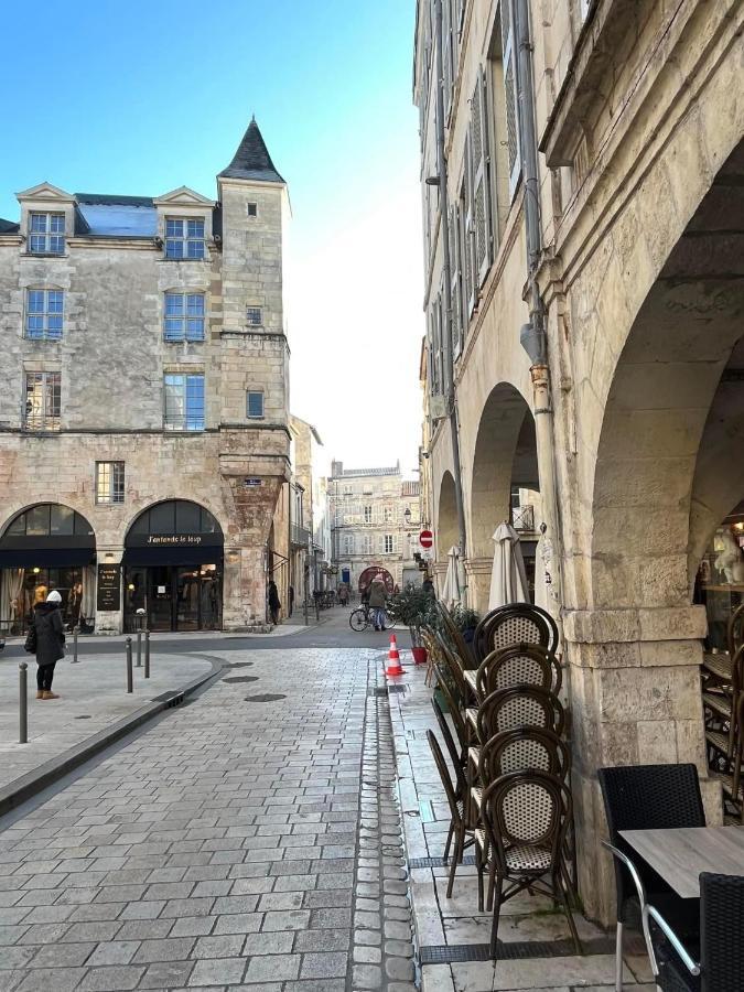 Appartement T3 Tout Confort En Duplex A 20Mn A Pied Du Centre-Ville Avec Tv Et Wifi La Rochelle  Exterior photo